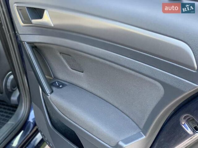 Синій Фольксваген Гольф, об'ємом двигуна 1.6 л та пробігом 365 тис. км за 9750 $, фото 41 на Automoto.ua