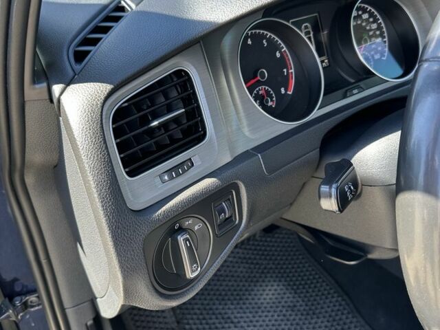 Синій Фольксваген Гольф, об'ємом двигуна 0 л та пробігом 200 тис. км за 9500 $, фото 13 на Automoto.ua