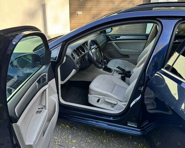 Синий Фольксваген Гольф, объемом двигателя 1.8 л и пробегом 113 тыс. км за 14500 $, фото 7 на Automoto.ua