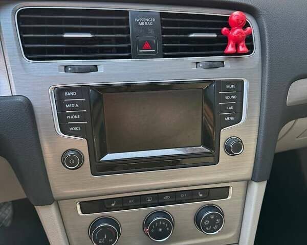 Фольксваген Гольф 2015 в Виннице на Automoto.ua Синий Фольксваген Гольф, объемом двигателя 1.97 л и пробегом 290 тыс. км за 11300 $, фото 10 на Automoto.ua