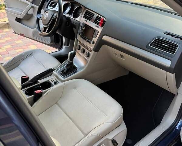 Фольксваген Гольф 2015 в Виннице на Automoto.ua Синий Фольксваген Гольф, объемом двигателя 1.97 л и пробегом 290 тыс. км за 11300 $, фото 12 на Automoto.ua