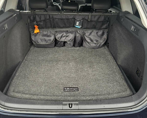 Синий Фольксваген Гольф, объемом двигателя 1.97 л и пробегом 145 тыс. км за 15000 $, фото 24 на Automoto.ua