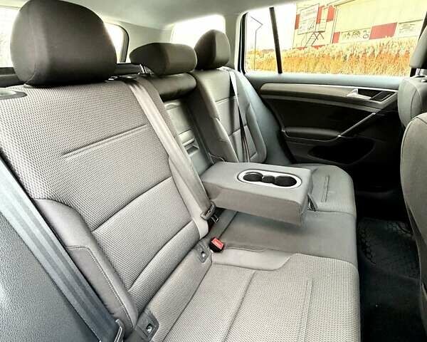 Синий Фольксваген Гольф, объемом двигателя 2 л и пробегом 60 тыс. км за 14000 $, фото 26 на Automoto.ua