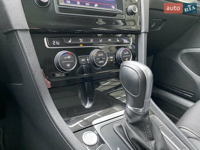 Синий Фольксваген Гольф, объемом двигателя 1.97 л и пробегом 197 тыс. км за 14400 $, фото 42 на Automoto.ua