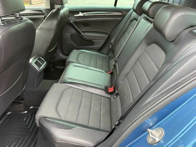 Синий Фольксваген Гольф, объемом двигателя 2 л и пробегом 205 тыс. км за 11200 $, фото 15 на Automoto.ua