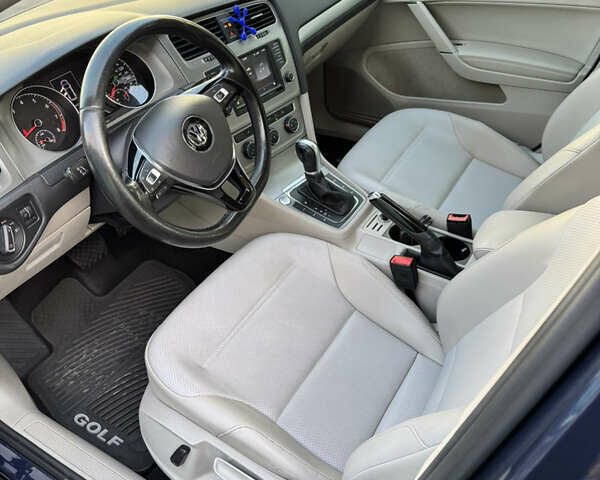 Синий Фольксваген Гольф, объемом двигателя 1.8 л и пробегом 113 тыс. км за 14500 $, фото 12 на Automoto.ua