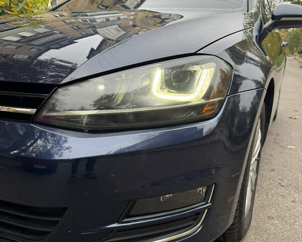 Синий Фольксваген Гольф, объемом двигателя 1.97 л и пробегом 145 тыс. км за 15000 $, фото 5 на Automoto.ua