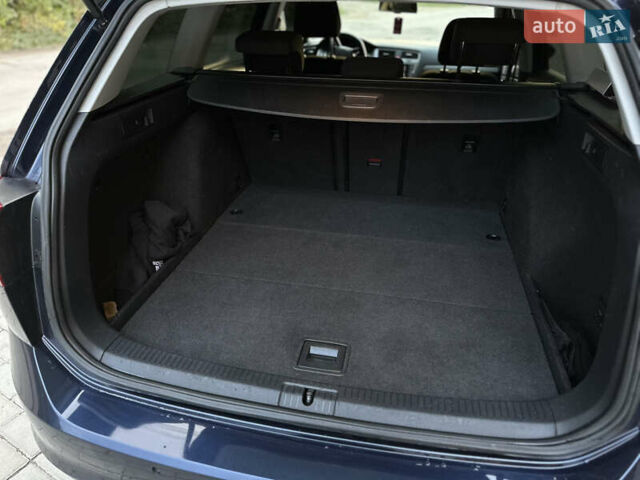 Синий Фольксваген Гольф, объемом двигателя 1.6 л и пробегом 277 тыс. км за 9400 $, фото 35 на Automoto.ua