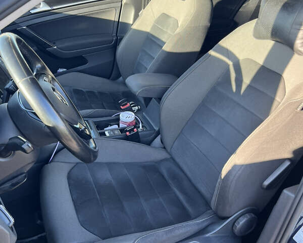 Синий Фольксваген Гольф, объемом двигателя 1.97 л и пробегом 260 тыс. км за 11999 $, фото 9 на Automoto.ua