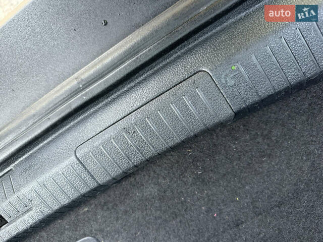 Синій Фольксваген Гольф, об'ємом двигуна 1.97 л та пробігом 255 тис. км за 12700 $, фото 44 на Automoto.ua