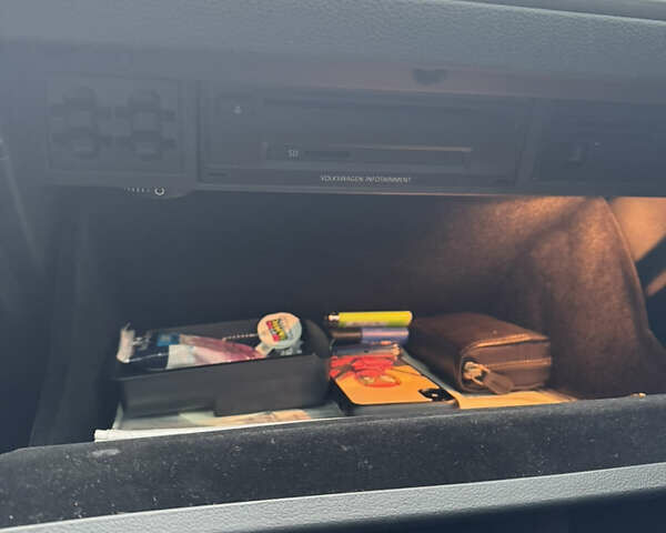 Синий Фольксваген Гольф, объемом двигателя 1.97 л и пробегом 145 тыс. км за 15000 $, фото 12 на Automoto.ua