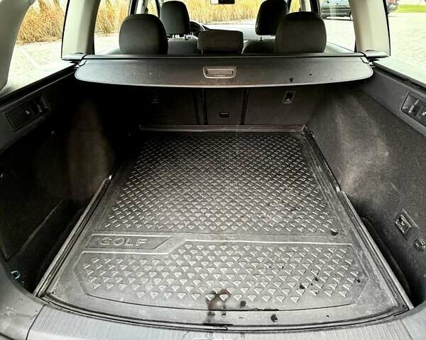 Синий Фольксваген Гольф, объемом двигателя 2 л и пробегом 60 тыс. км за 14000 $, фото 29 на Automoto.ua