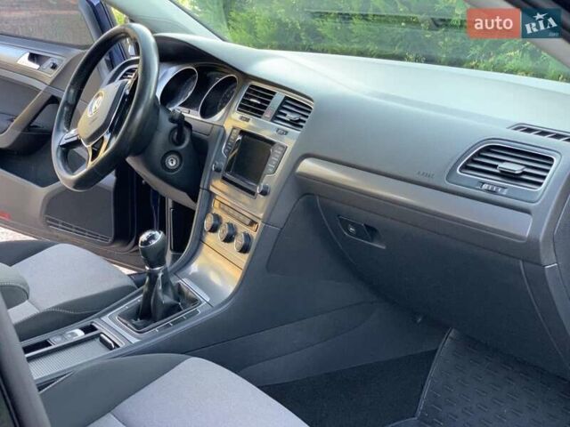 Синій Фольксваген Гольф, об'ємом двигуна 1.6 л та пробігом 365 тис. км за 9750 $, фото 42 на Automoto.ua