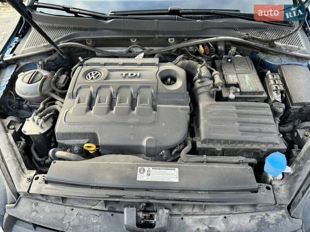 Синий Фольксваген Гольф, объемом двигателя 1.97 л и пробегом 106 тыс. км за 14000 $, фото 2 на Automoto.ua