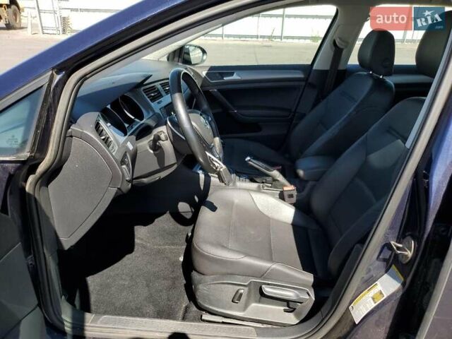 Синий Фольксваген Гольф, объемом двигателя 1.97 л и пробегом 137 тыс. км за 2000 $, фото 6 на Automoto.ua