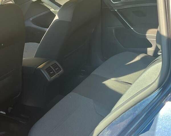 Синий Фольксваген Гольф, объемом двигателя 1.4 л и пробегом 248 тыс. км за 8900 $, фото 9 на Automoto.ua