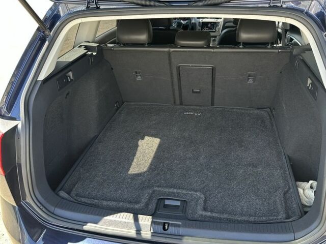 Синій Фольксваген Гольф, об'ємом двигуна 0 л та пробігом 200 тис. км за 9500 $, фото 7 на Automoto.ua