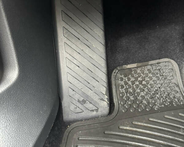 Синий Фольксваген Гольф, объемом двигателя 1.97 л и пробегом 145 тыс. км за 15000 $, фото 17 на Automoto.ua