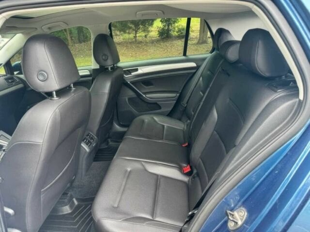 Синий Фольксваген Гольф, объемом двигателя 1.8 л и пробегом 80 тыс. км за 3950 $, фото 9 на Automoto.ua