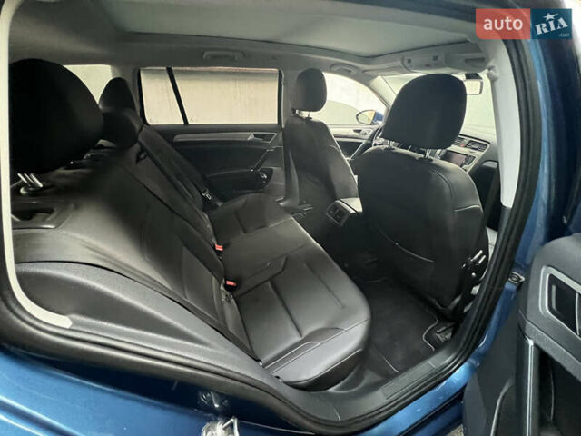 Синий Фольксваген Гольф, объемом двигателя 1.97 л и пробегом 186 тыс. км за 11600 $, фото 16 на Automoto.ua