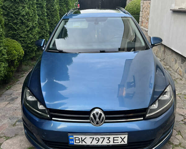 Синий Фольксваген Гольф, объемом двигателя 1.97 л и пробегом 186 тыс. км за 11600 $, фото 2 на Automoto.ua