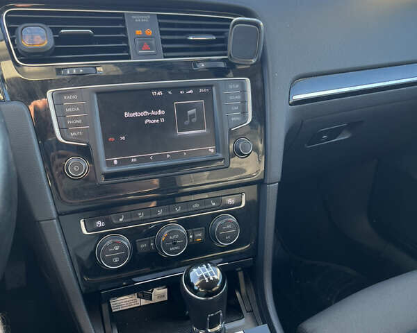 Синий Фольксваген Гольф, объемом двигателя 1.97 л и пробегом 260 тыс. км за 11999 $, фото 11 на Automoto.ua