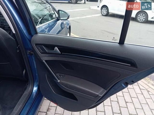 Синий Фольксваген Гольф, объемом двигателя 1.97 л и пробегом 228 тыс. км за 10250 $, фото 28 на Automoto.ua