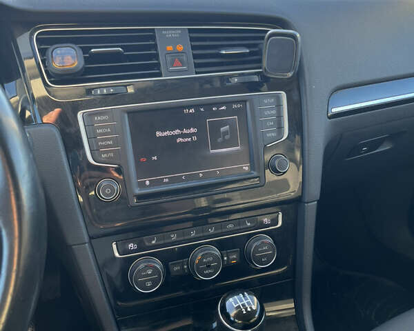 Синий Фольксваген Гольф, объемом двигателя 1.97 л и пробегом 260 тыс. км за 11999 $, фото 12 на Automoto.ua