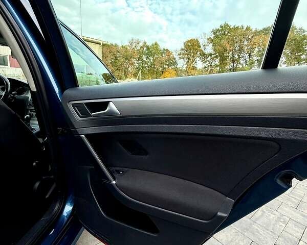 Синий Фольксваген Гольф, объемом двигателя 2 л и пробегом 60 тыс. км за 14000 $, фото 25 на Automoto.ua