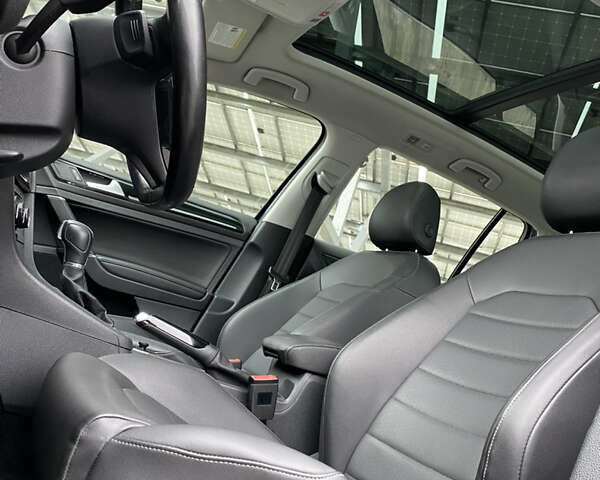 Синий Фольксваген Гольф, объемом двигателя 1.97 л и пробегом 197 тыс. км за 14400 $, фото 48 на Automoto.ua