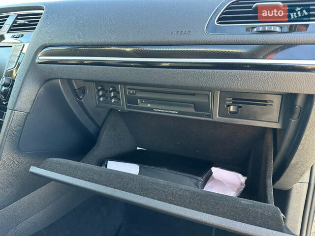 Фольксваген Гольф 2016 в Червонограде на Automoto.ua Синий Фольксваген Гольф, объемом двигателя 1.6 л и пробегом 278 тыс. км за 12005 $, фото 40 на Automoto.ua