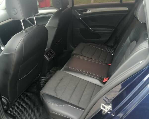 Синий Фольксваген Гольф, объемом двигателя 1.6 л и пробегом 262 тыс. км за 11800 $, фото 1 на Automoto.ua