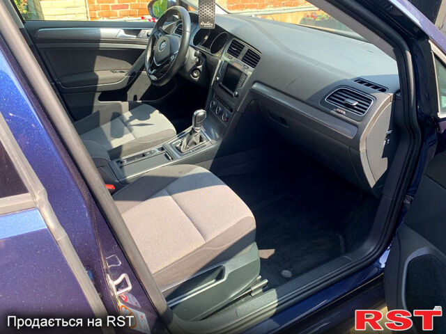 Синій Фольксваген Гольф, об'ємом двигуна 1.6 л та пробігом 225 тис. км за 11300 $, фото 6 на Automoto.ua