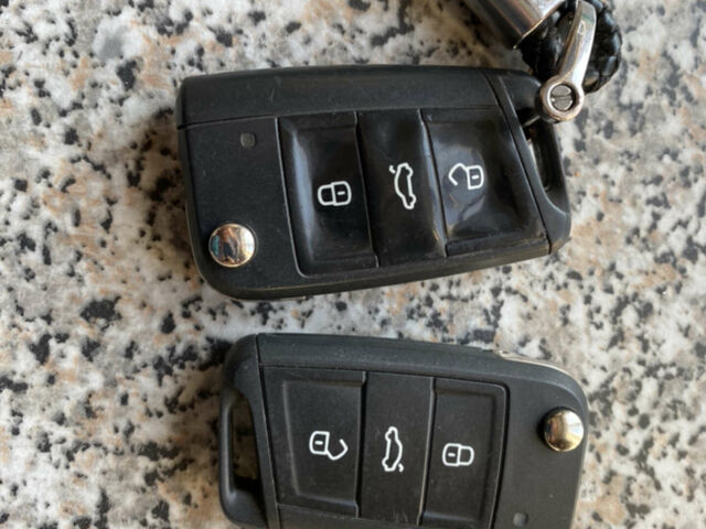 Синій Фольксваген Гольф, об'ємом двигуна 1.6 л та пробігом 228 тис. км за 13600 $, фото 1 на Automoto.ua