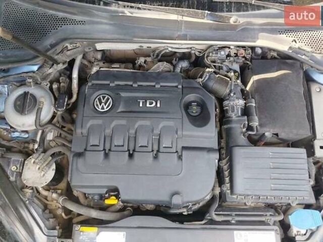 Синий Фольксваген Гольф, объемом двигателя 1.6 л и пробегом 251 тыс. км за 11200 $, фото 5 на Automoto.ua