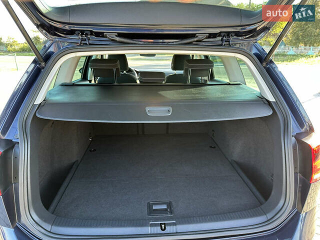 Фольксваген Гольф 2016 в Червонограде на Automoto.ua Синий Фольксваген Гольф, объемом двигателя 1.6 л и пробегом 278 тыс. км за 12005 $, фото 62 на Automoto.ua