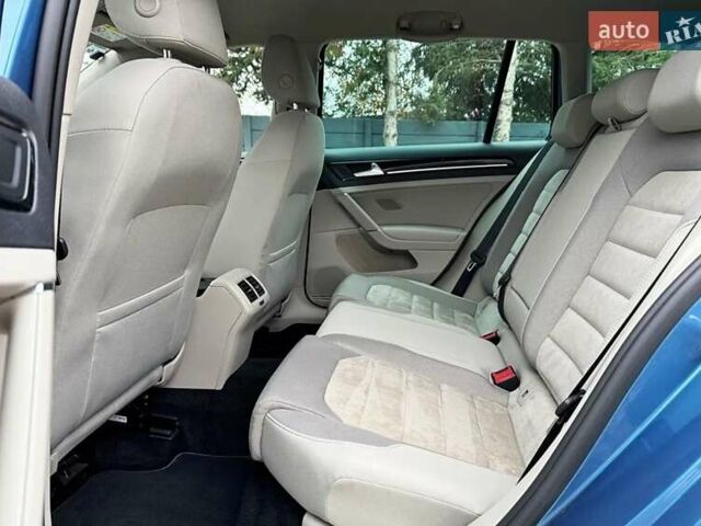 Синий Фольксваген Гольф, объемом двигателя 2 л и пробегом 196 тыс. км за 14500 $, фото 33 на Automoto.ua