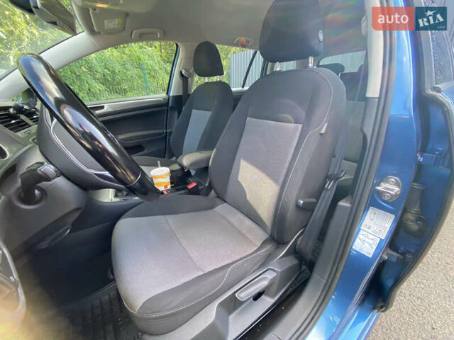 Синій Фольксваген Гольф, об'ємом двигуна 1.6 л та пробігом 219 тис. км за 13600 $, фото 10 на Automoto.ua