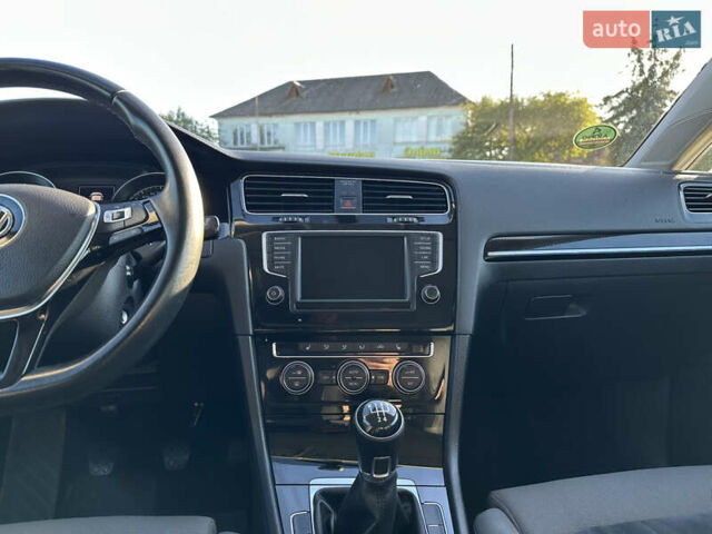 Фольксваген Гольф 2016 в Червонограде на Automoto.ua Синий Фольксваген Гольф, объемом двигателя 1.6 л и пробегом 278 тыс. км за 12005 $, фото 21 на Automoto.ua