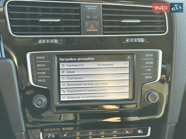 Фольксваген Гольф 2016 в Червонограде на Automoto.ua Синий Фольксваген Гольф, объемом двигателя 1.6 л и пробегом 278 тыс. км за 12005 $, фото 57 на Automoto.ua