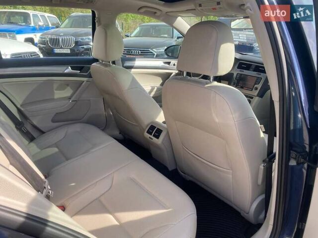 Синий Фольксваген Гольф, объемом двигателя 1.8 л и пробегом 159 тыс. км за 12300 $, фото 23 на Automoto.ua