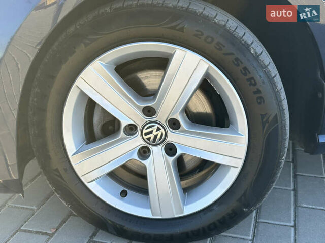 Фольксваген Гольф 2016 в Червонограде на Automoto.ua Синий Фольксваген Гольф, объемом двигателя 1.6 л и пробегом 278 тыс. км за 12005 $, фото 10 на Automoto.ua