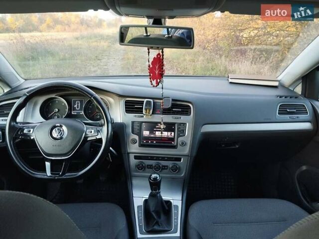 Синий Фольксваген Гольф, объемом двигателя 1.6 л и пробегом 251 тыс. км за 11200 $, фото 2 на Automoto.ua