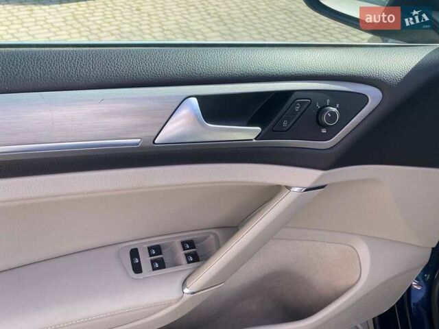 Синий Фольксваген Гольф, объемом двигателя 1.8 л и пробегом 159 тыс. км за 12300 $, фото 11 на Automoto.ua