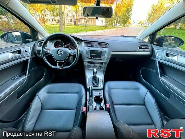 Синій Фольксваген Гольф, об'ємом двигуна 1.8 л та пробігом 170 тис. км за 11400 $, фото 3 на Automoto.ua