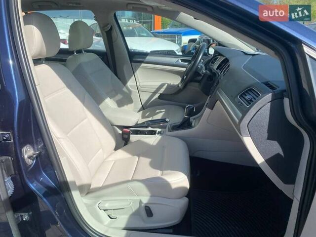 Синий Фольксваген Гольф, объемом двигателя 1.8 л и пробегом 159 тыс. км за 12300 $, фото 24 на Automoto.ua