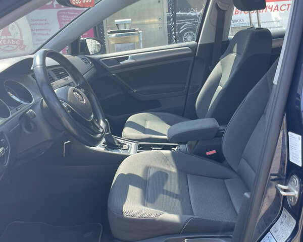 Синій Фольксваген Гольф, об'ємом двигуна 1.6 л та пробігом 258 тис. км за 11400 $, фото 13 на Automoto.ua