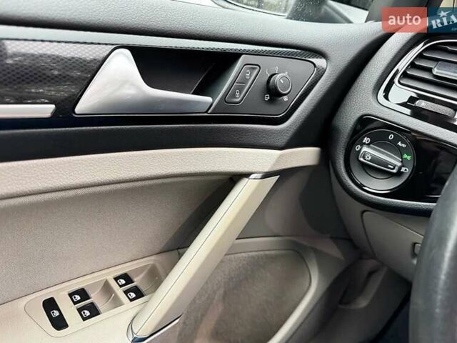 Синий Фольксваген Гольф, объемом двигателя 2 л и пробегом 196 тыс. км за 14500 $, фото 30 на Automoto.ua