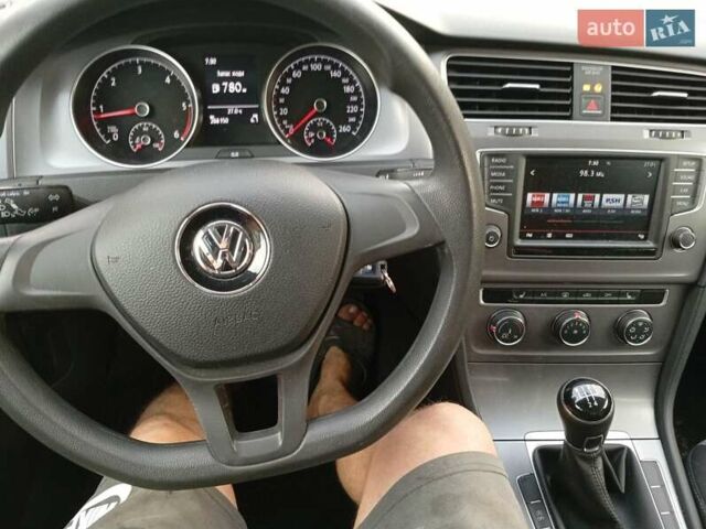 Синий Фольксваген Гольф, объемом двигателя 1.6 л и пробегом 280 тыс. км за 9450 $, фото 11 на Automoto.ua