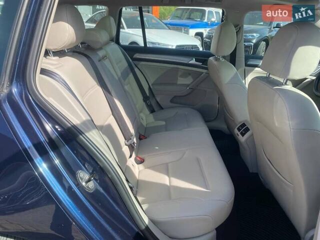 Синий Фольксваген Гольф, объемом двигателя 1.8 л и пробегом 159 тыс. км за 12300 $, фото 22 на Automoto.ua